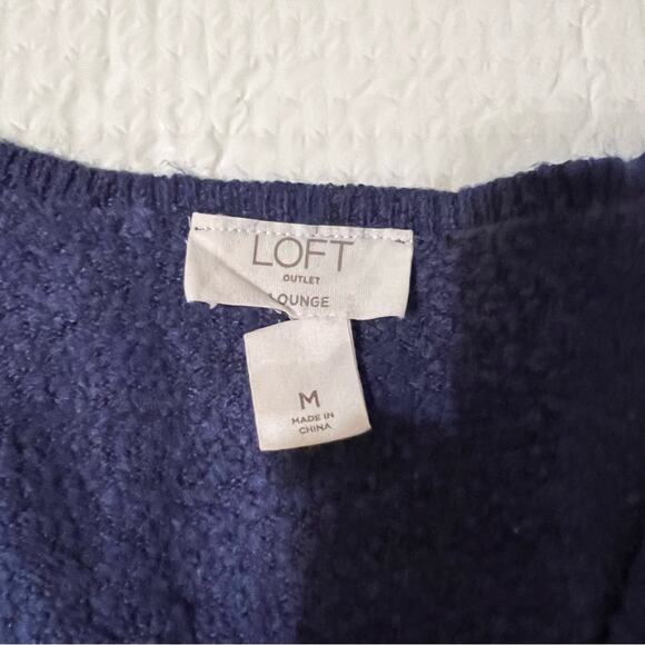 Loft pullover sweater.  Vee neck. Long Sleeve. Size Medium - Picture 6 of 6
